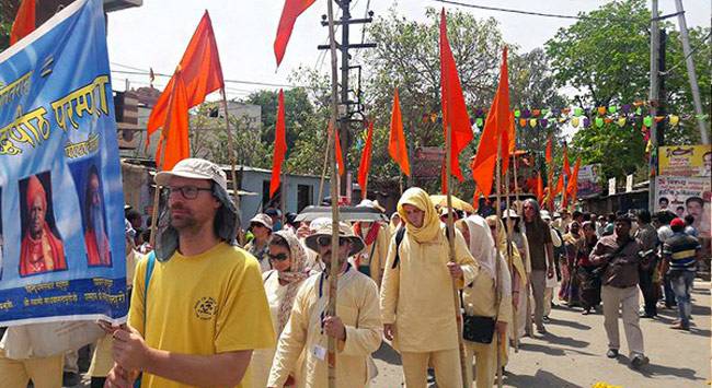 शाही स्नान के साथ शुरू हुआ सिंहस्थ कुंभ, लाखों श्रद्धालुओं ने लगाई डुबकी