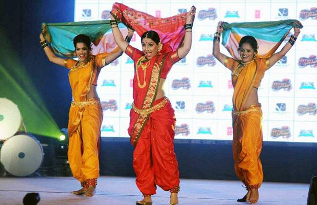 जानें भारत की इन मशहूर नृत्‍य कलाओं के बारे में...