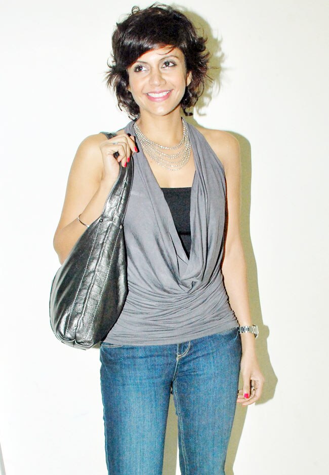 क्रिकेट, ग्लैमर और फैशन दीवा मंदिरा बेदी को जन्‍मदिन मुबारक