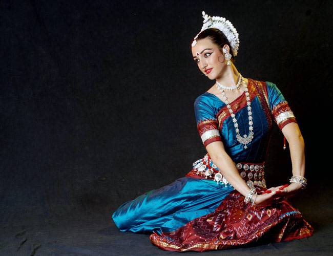 जानें भारत की इन मशहूर नृत्‍य कलाओं के बारे में...