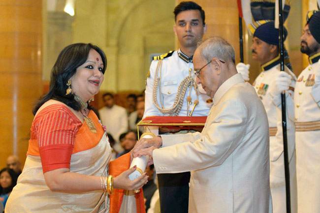 राष्ट्रपति ने प्रियंका-रजनीकांत समेत कई हस्तियों को दिए पद्म पुरस्कार