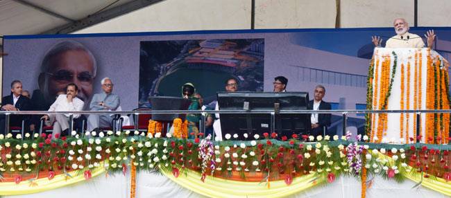 तस्वीरों में देखें पीएम मोदी का कटरा दौरा