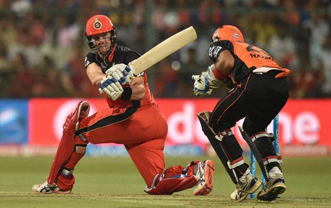 IPL9: बैंगलोर का रॉयल चैलेंज झेल नहीं पाए सनराइजर्स