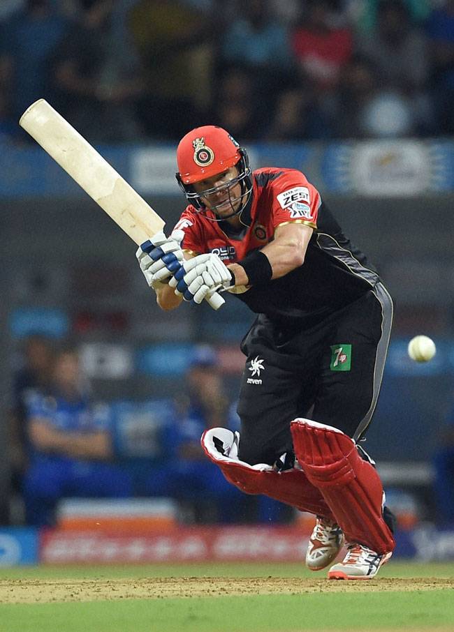 IPL-9: मुंबई इंडियंस ने  रॉयल चैलेंजर्स बैंगलोर को 6 विकेट से हराया