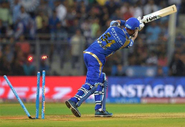 IPL-9: ओपनिंग मैच में पुणे की मुंबई पर आसान जीत