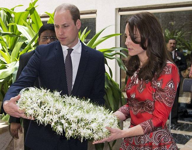 विलियम-केट के रॉयल डिनर में इन हस्तियों ने की शि‍रकत...