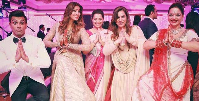मिस ना करें बिपाशा-करण की ग्रैंड वेडिंग की ये तस्वीरें