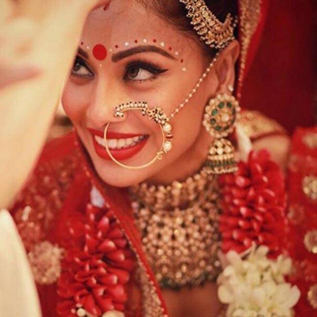 मिस ना करें बिपाशा-करण की ग्रैंड वेडिंग की ये तस्वीरें