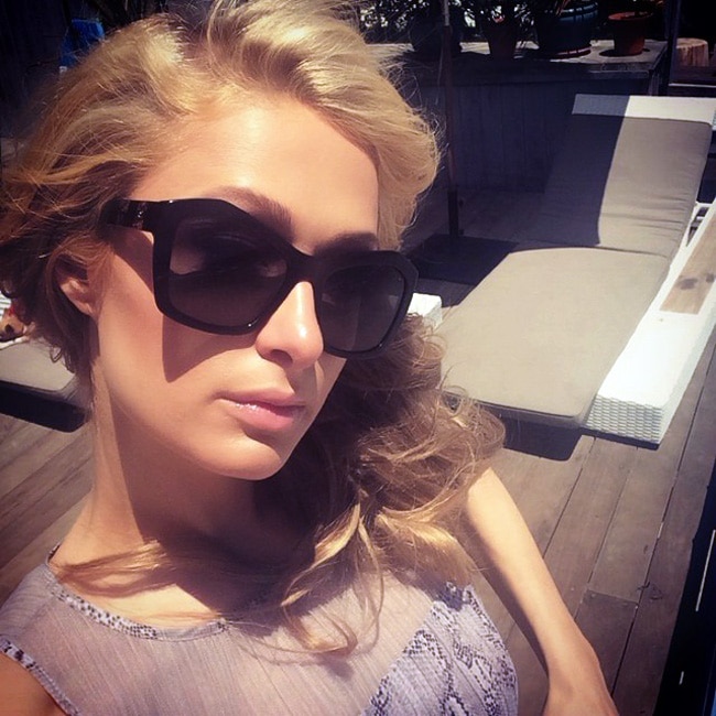 हॉलीवुड बालाओं की Selfie का जुदा अंदाज