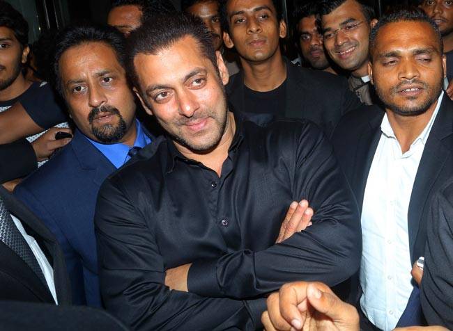 प्रीति जिंटा के रिसेप्शन में सलमान-यूलिया से लेकर शाहिद-मीरा