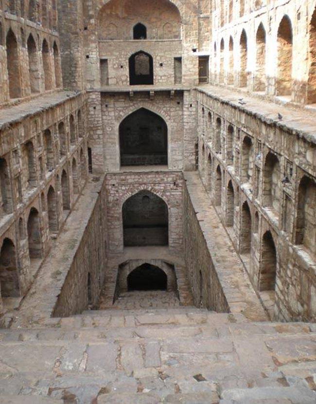 7 जगहें जहां कोने-कोने में बसा है डर...