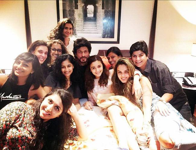 इस हफ्ते शाहिद-मीरा से लेकर शाहरुख-आलिया इंस्टाग्राम पर छाए