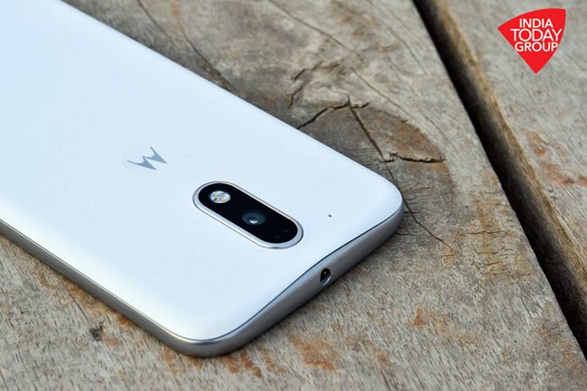 तस्वीरों में देखें Moto G4 Plus की खासियत