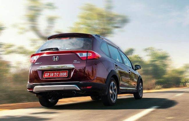 तस्वीरों में देखें होंडा की नई एसयूवी BR-V की खासियतें