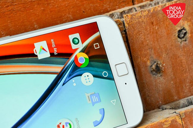 तस्वीरों में देखें Moto G4 Plus की खासियत