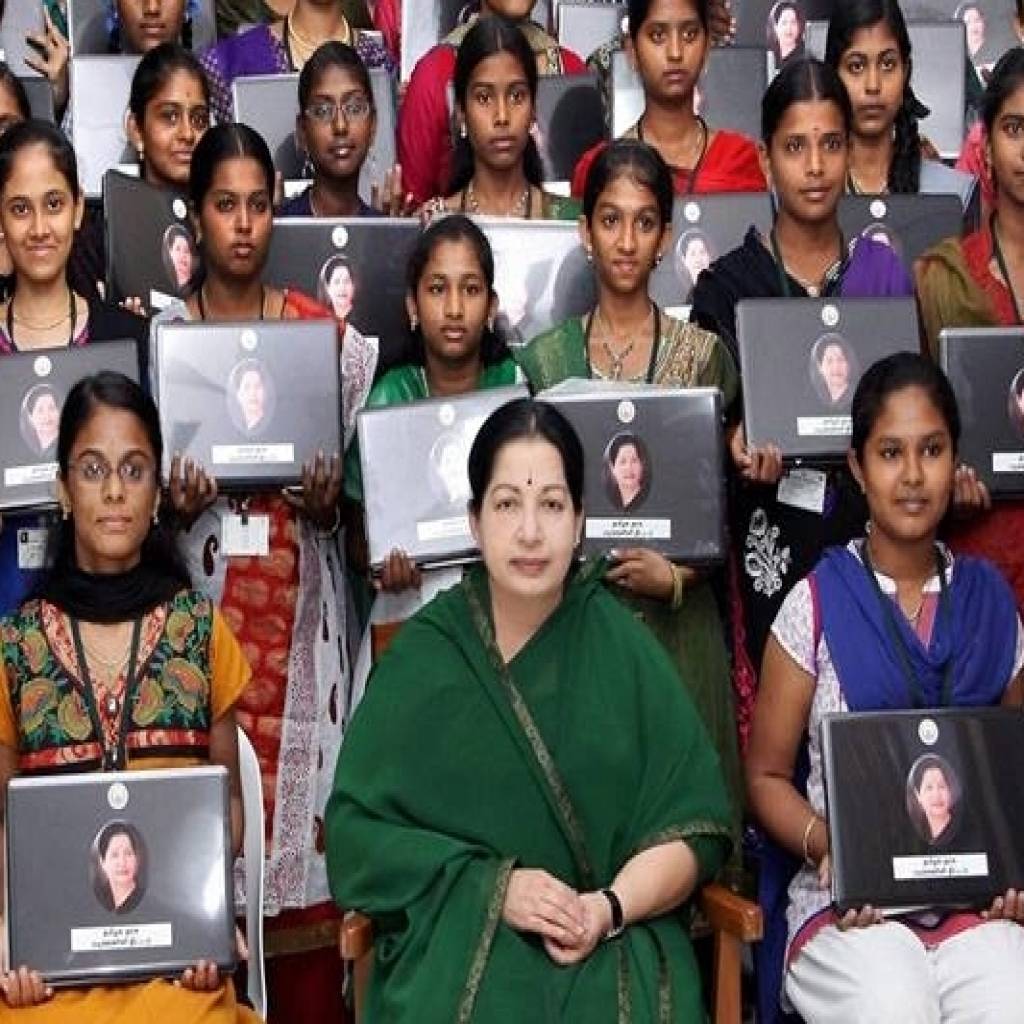 तमिलनाडु की मुख्यमंत्री जयलललिता का राजनीतिक सफर, देखें तस्वीरों में...