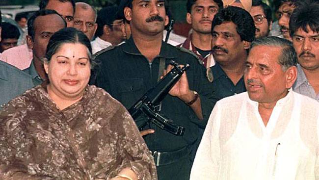 तमिलनाडु की मुख्यमंत्री जयलललिता का राजनीतिक सफर, देखें तस्वीरों में...