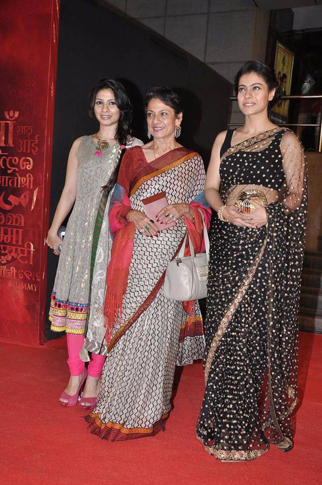 बॉलीवुड की ये Super Moms हैं अपनी बेटियों से ज्यादा ग्लैमरस