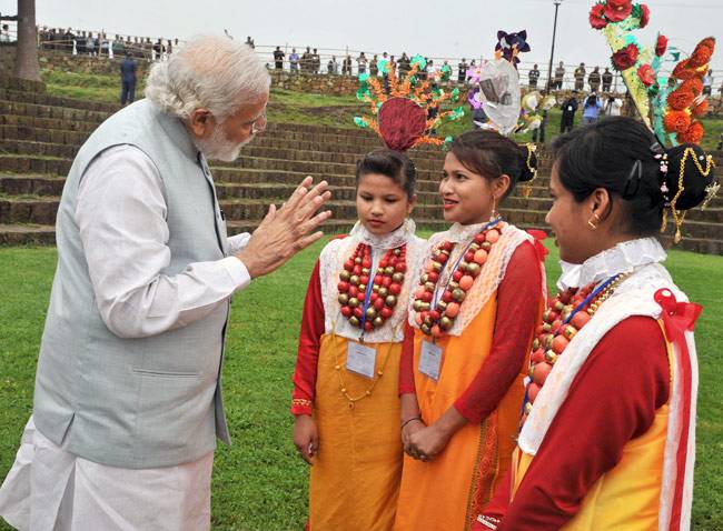 जब मेघालय में PM मोदी ने बजाया नगाड़ा