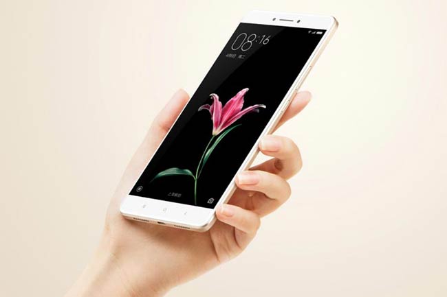 तस्वीरों में देखें शाओमी के नए फैबलेट Mi Max की खूबियां