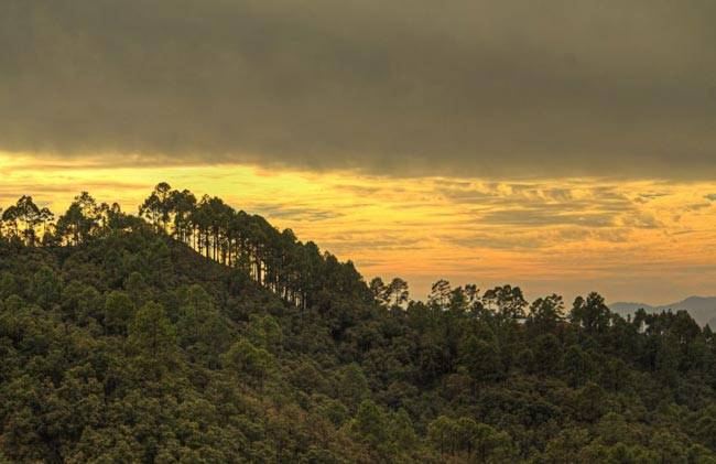 यहां दिखेंगे आपको हिमालय की वादियों के ये खूबसूरत नजारे