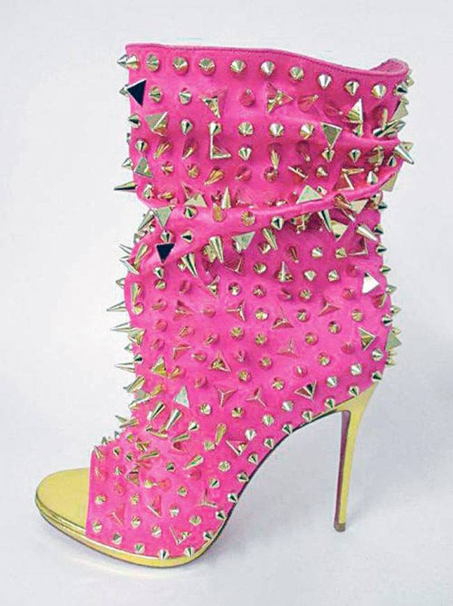 इतना महंगा है सलमान का तौलिया और माधुरी का लहंगा...