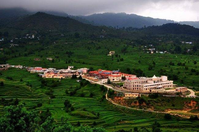 यहां दिखेंगे आपको हिमालय की वादियों के ये खूबसूरत नजारे