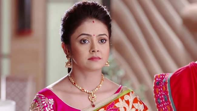 'नागिन' सबसे आगे, तो कपिल भी लगा रहे ठहाके