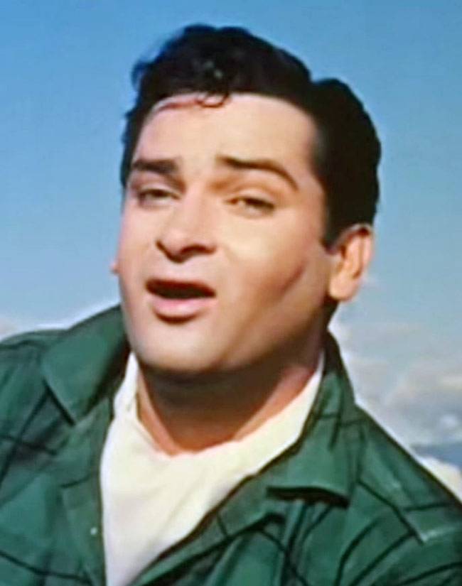 इतना महंगा है सलमान का तौलिया और माधुरी का लहंगा...