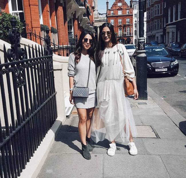 आलिया-सोनाक्षी से लेकर सिद्धार्थ-जैकलीन तक इंस्टाग्राम पर छाए सितारे