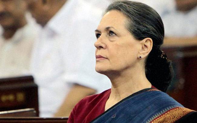 इन नेताओं की डिग्री पर मचा बवाल...