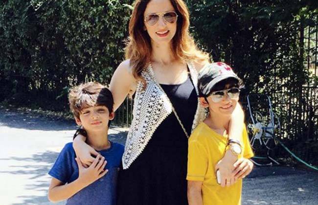 मदर्स डे: ये हैं बॉलीवुड की 10 सिंगल मदर्स, खुद को किया है साबित