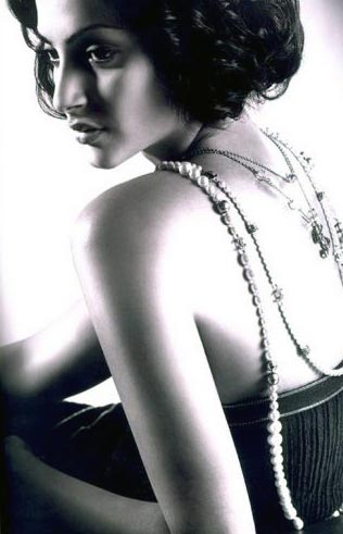 Happy Birthday: बिंदास सोनम कपूर का 'फिल्‍मी सफरनामा'