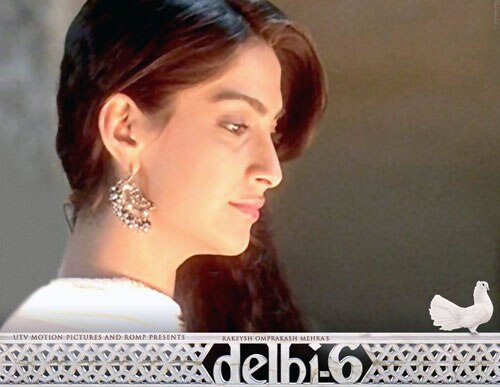 Happy Birthday: बिंदास सोनम कपूर का 'फिल्‍मी सफरनामा'