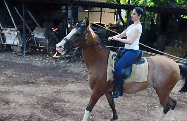 'बाहुबली 2' के लिए ऐसे तैयारी कर रही हैं तमन्ना, देखें तस्वीरें