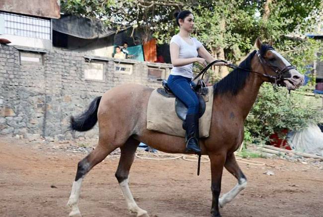 'बाहुबली 2' के लिए ऐसे तैयारी कर रही हैं तमन्ना, देखें तस्वीरें