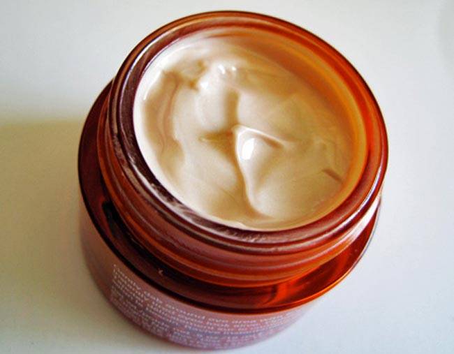 जरूर आजमाएं चेहरे के तिल छिपाने के ये 6 आसान तरीके...