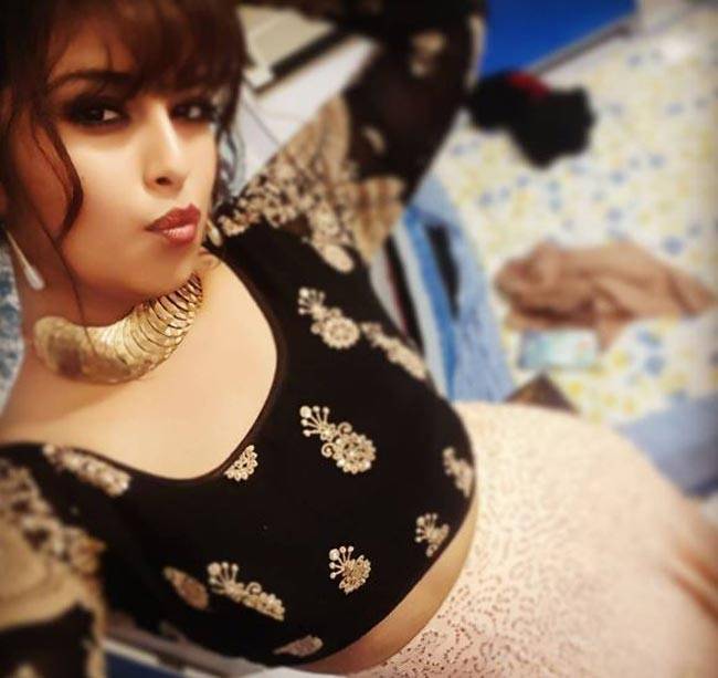 बर्थडे पर देखें टीवी की 'बालिका वधू' के ग्लैमरस अवतार...