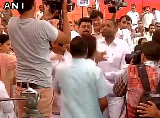 9 जून 2016: तस्वीरों में देखें दिनभर की बड़ी खबरें