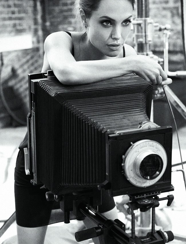 खूबसूरती की मिसाल एंजेलिना जॉली Happy Birthday