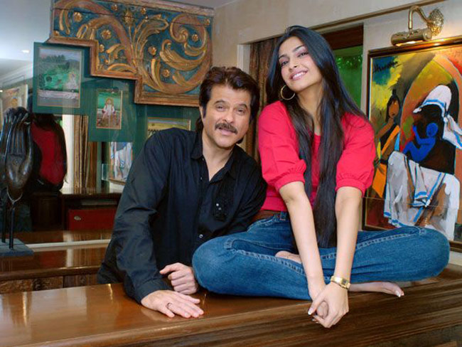 बॉलीवुड के इन स्टार किड्स ने किया अपने पापा का नाम रोशन