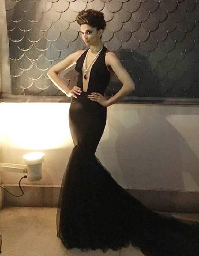 IIFA में दीपिका का लुक देख आप कहेंगे WOW !!