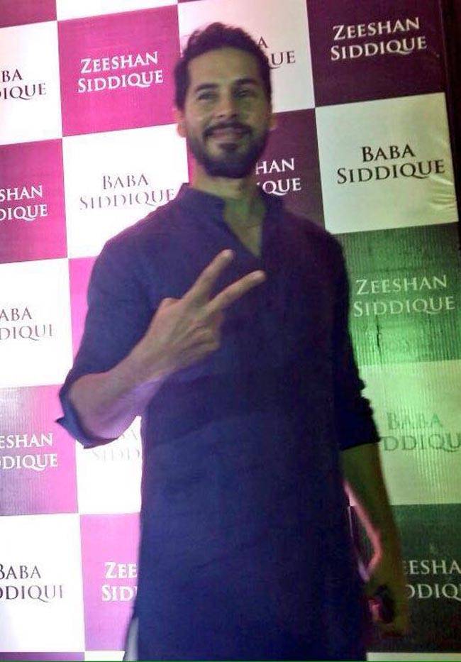 नए हेयरस्टाइल में कहां दिखे सलमान, जानें यहां...