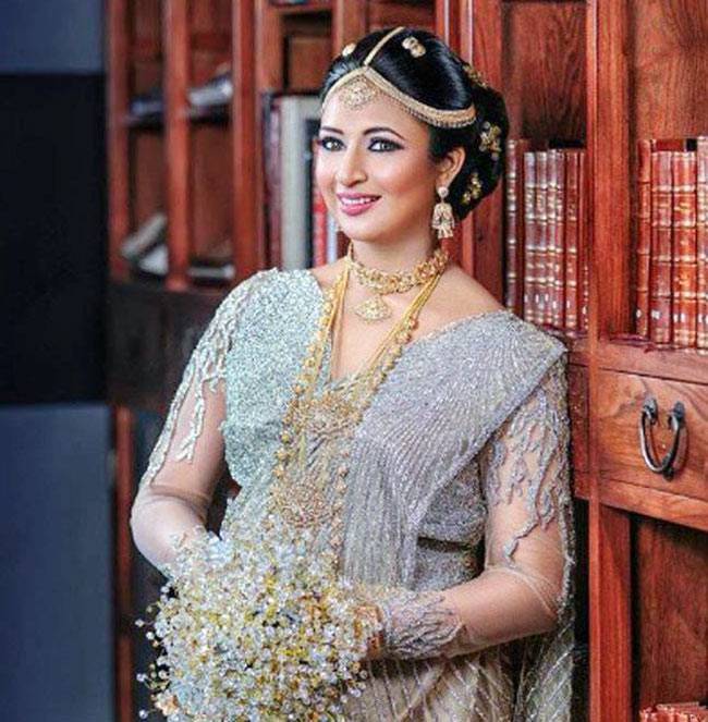 दिव्यांका कर रही हैं दुल्हन बनने की प्रैक्ट‍िस, देखें तो जरा...