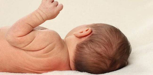 आपके नन्हे-मुन्ने के लिए खतरा है तकिया!