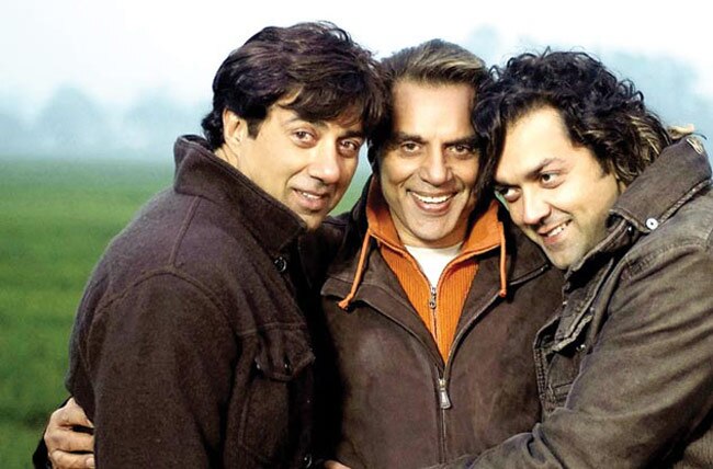 बॉलीवुड के इन स्टार किड्स ने किया अपने पापा का नाम रोशन