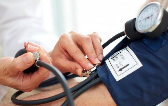 जानें पैरों में दर्द और डिप्रेशन का क्या कनेक्शन है...