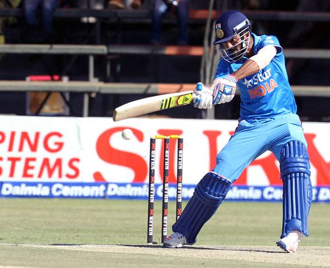 जिम्बाब्वे का क्लीन स्वीप कर धोनी के धुरंधरों ने बनाए कई कीर्तिमान