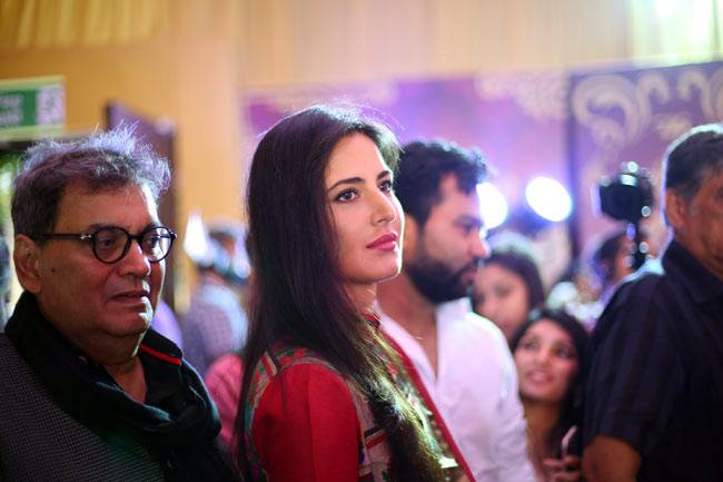 नए हेयरस्टाइल में कहां दिखे सलमान, जानें यहां...