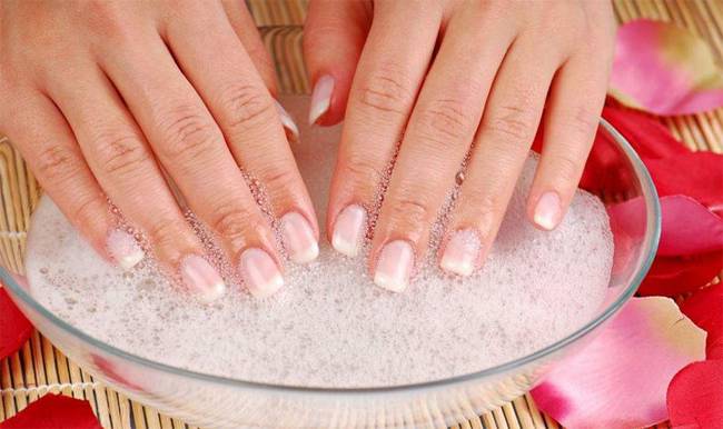 बेकिंग सोडा देगा एड़ी से लेकर चोटी तक खूबसूरती...